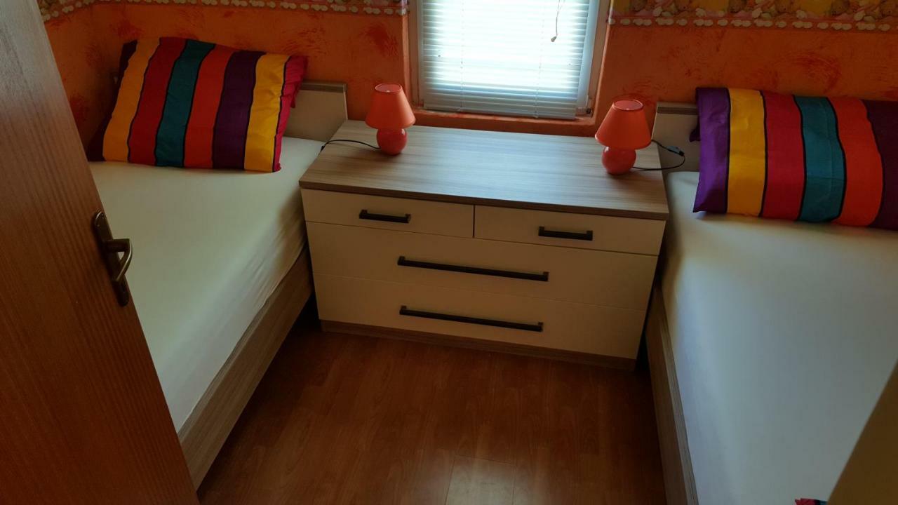Haus Zarko Apartment Vir Luaran gambar