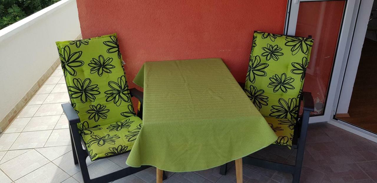 Haus Zarko Apartment Vir Luaran gambar